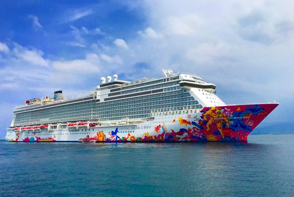 Quelle croisière propose des excursions pour visiter les vignobles en Californie?