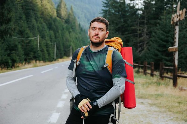 Comment organiser une expédition de ski de randonnée dans les Alpes françaises?